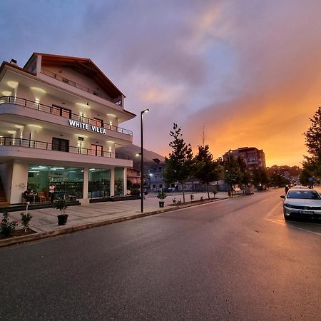 Përmet White Villa מראה חיצוני תמונה