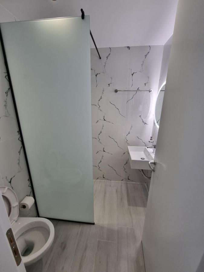 Përmet White Villa מראה חיצוני תמונה