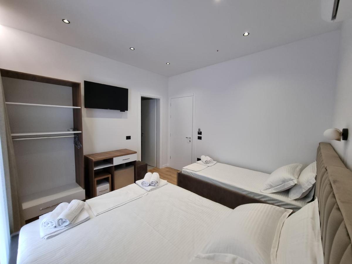 Përmet White Villa מראה חיצוני תמונה