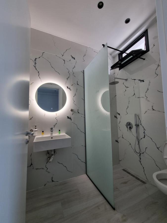 Përmet White Villa מראה חיצוני תמונה